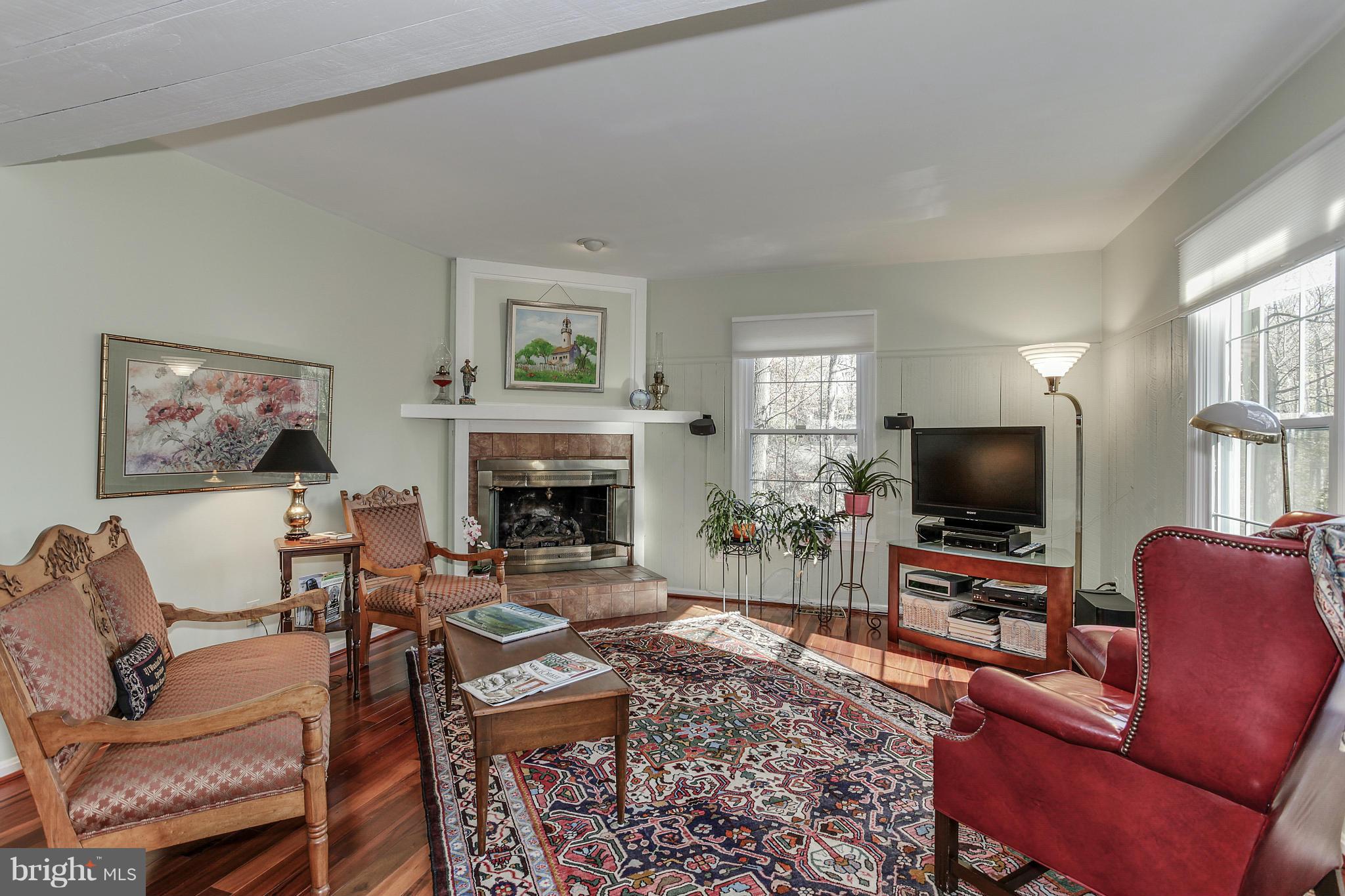 605 Shore Acres Road Arnold, MD 21012 - Photo 13 of 30 Family Room with Gas Fireplace