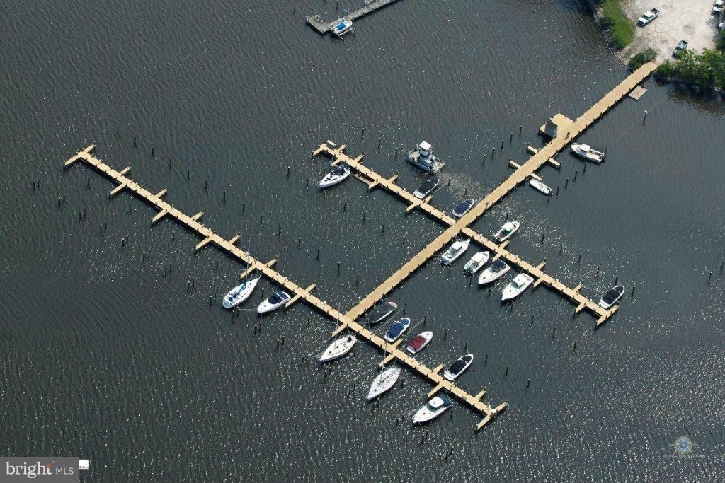 605 Shore Acres Road Arnold, MD 21012 - Photo 27 of 30 Community Marina w/Electric & Water