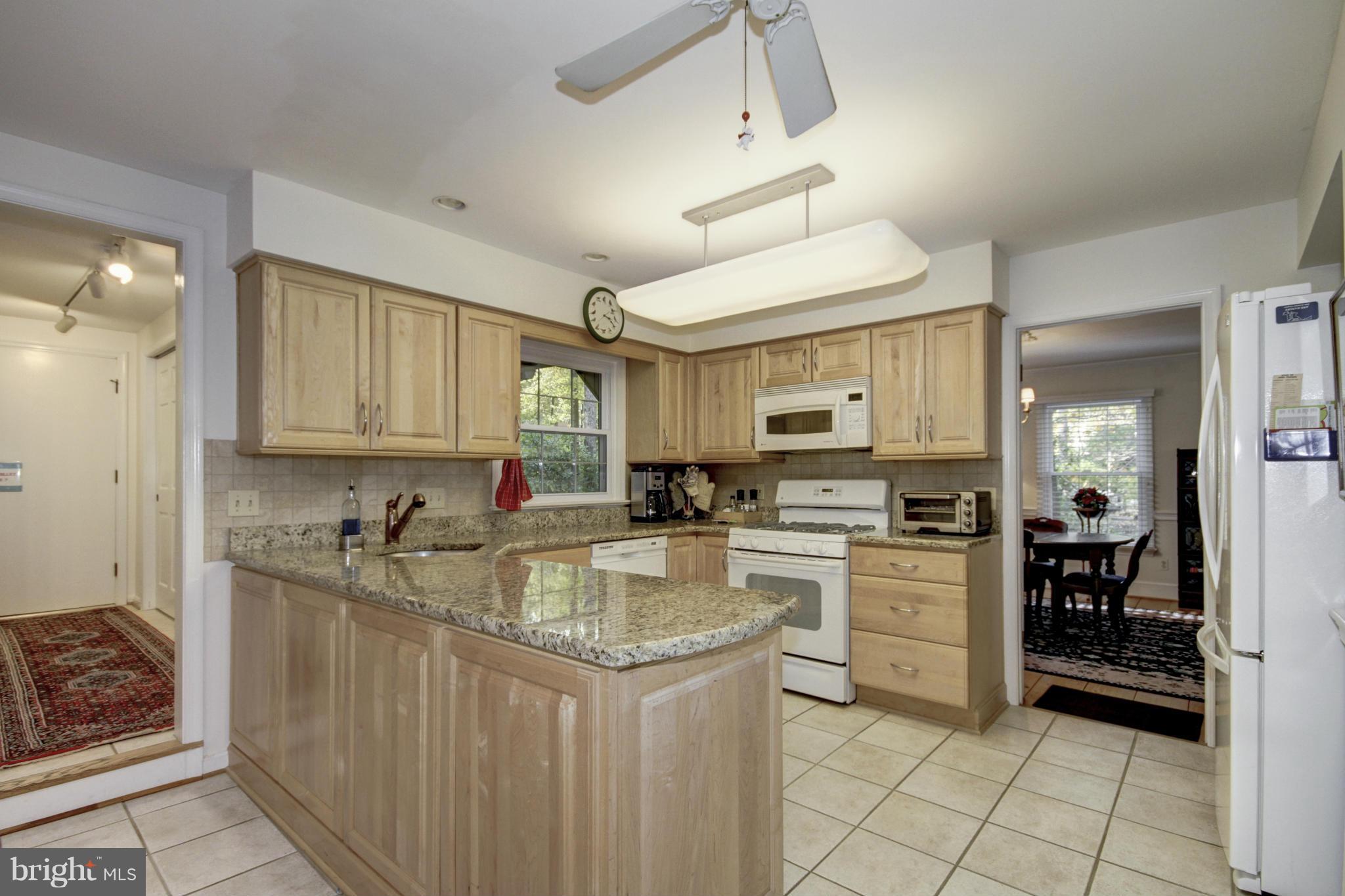 605 Shore Acres Road Arnold, MD 21012 - Photo 4 of 30 Kitchen