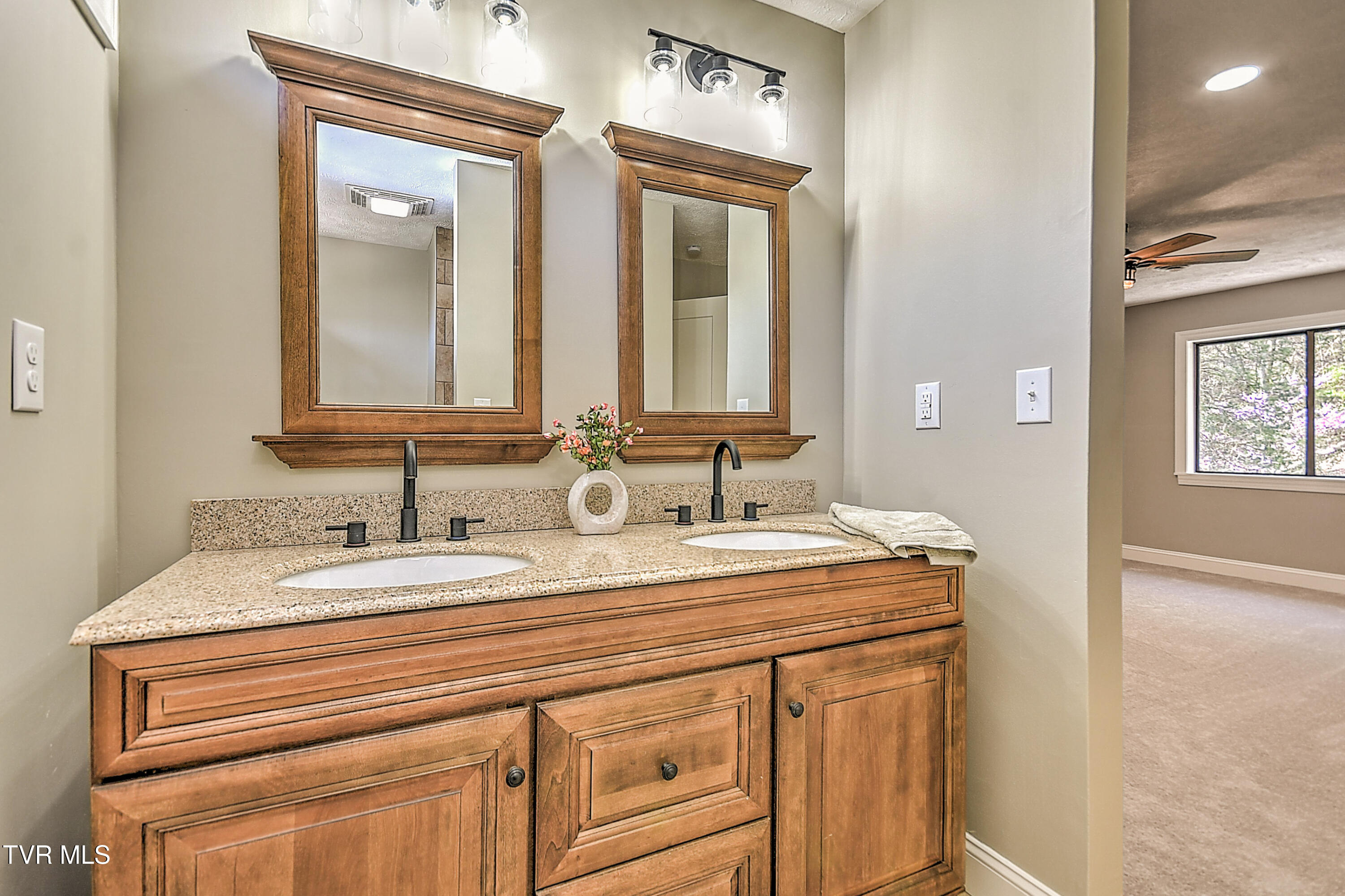 112 Hidden Valley Road Bristol, TN 37620 - Photo 37 of 74 112 Hidden Valley KB-50