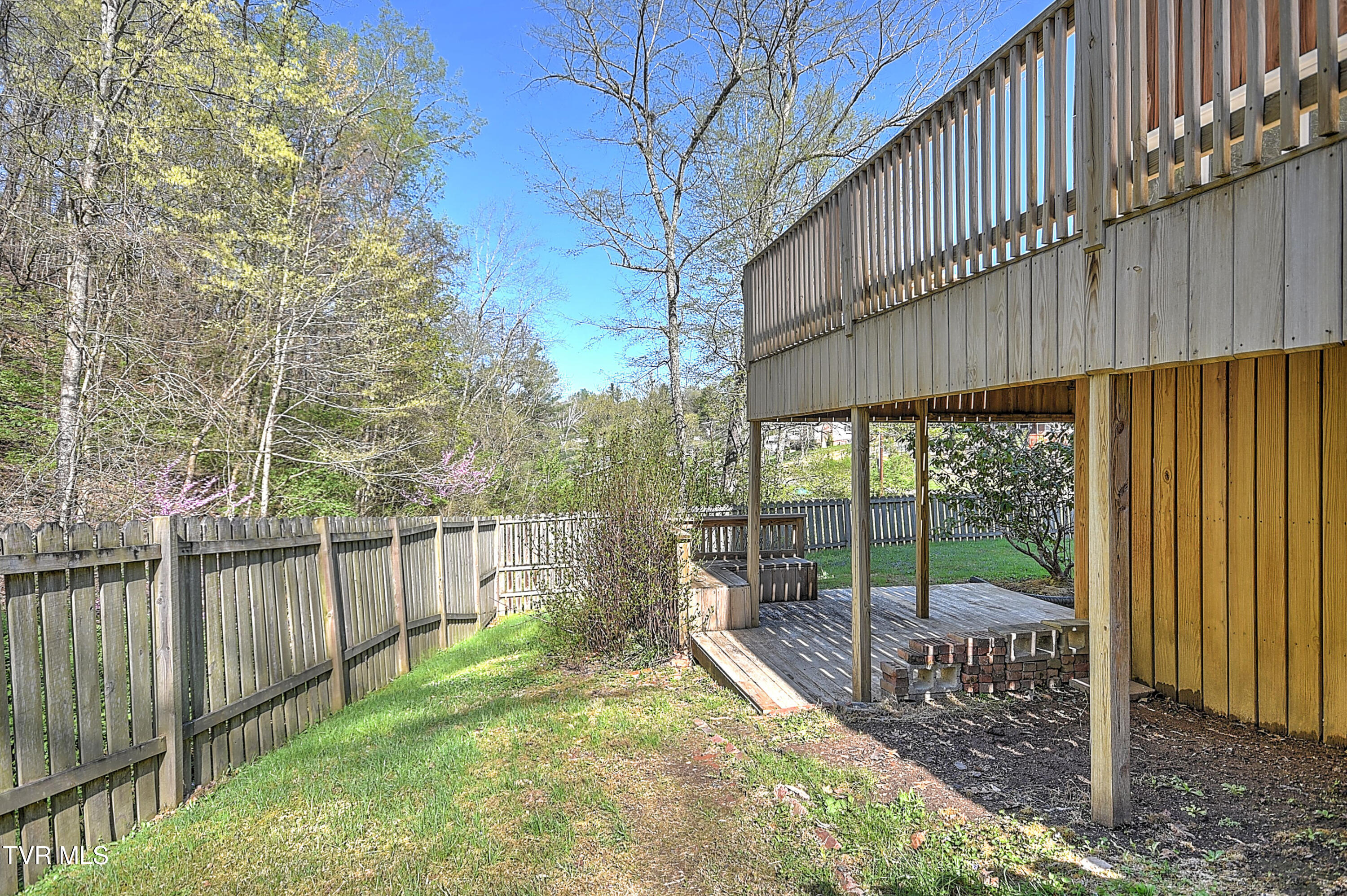 112 Hidden Valley Road Bristol, TN 37620 - Photo 65 of 74 112 Hidden Valley KB-83