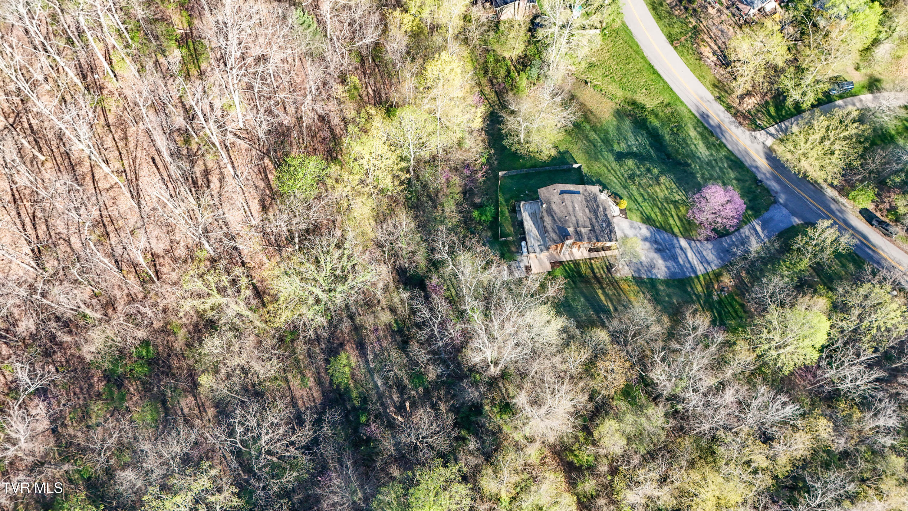 112 Hidden Valley Road Bristol, TN 37620 - Photo 72 of 74 112 Hidden Valley Rd Drone-14