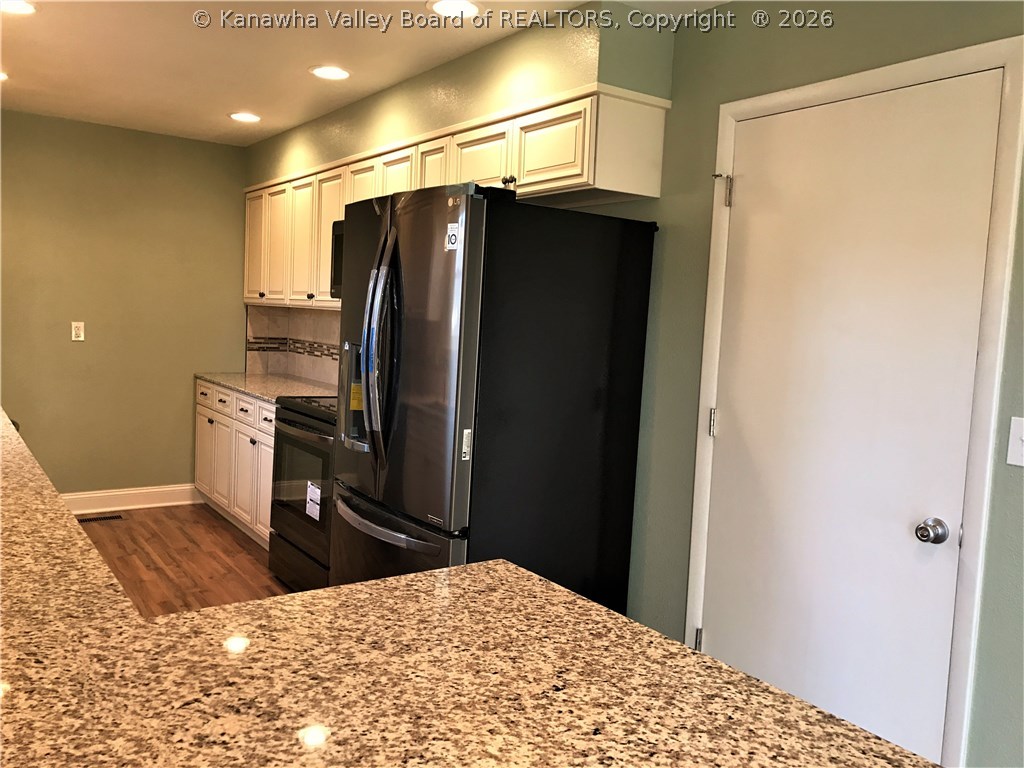 179 Seneca Circle Winfield, WV 25213 - Photo 8 of 22 Gallery Image 8