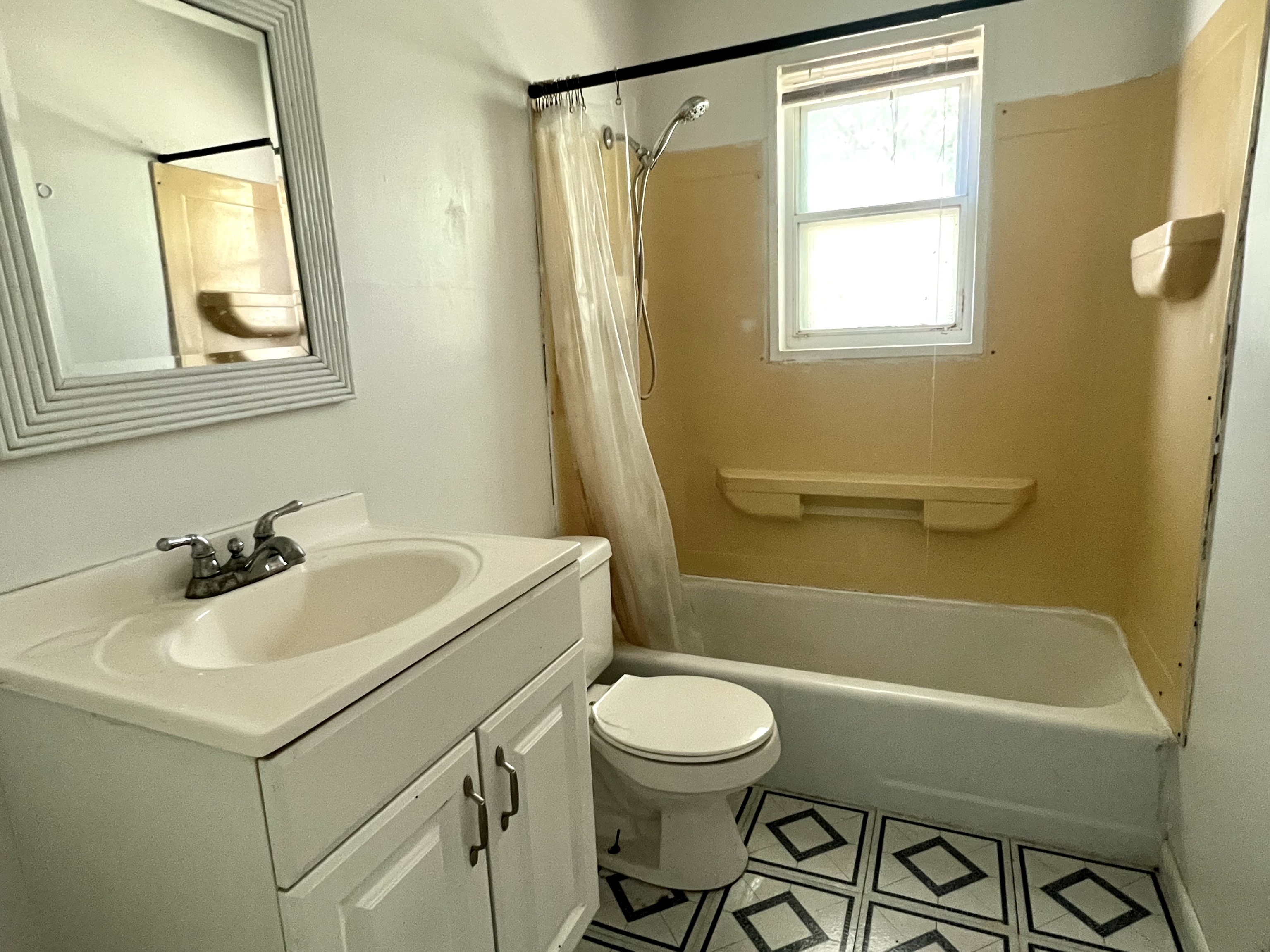 508 Howard Road Greenwood, IN 46142 - Photo 17 of 23 Gallery Image 17