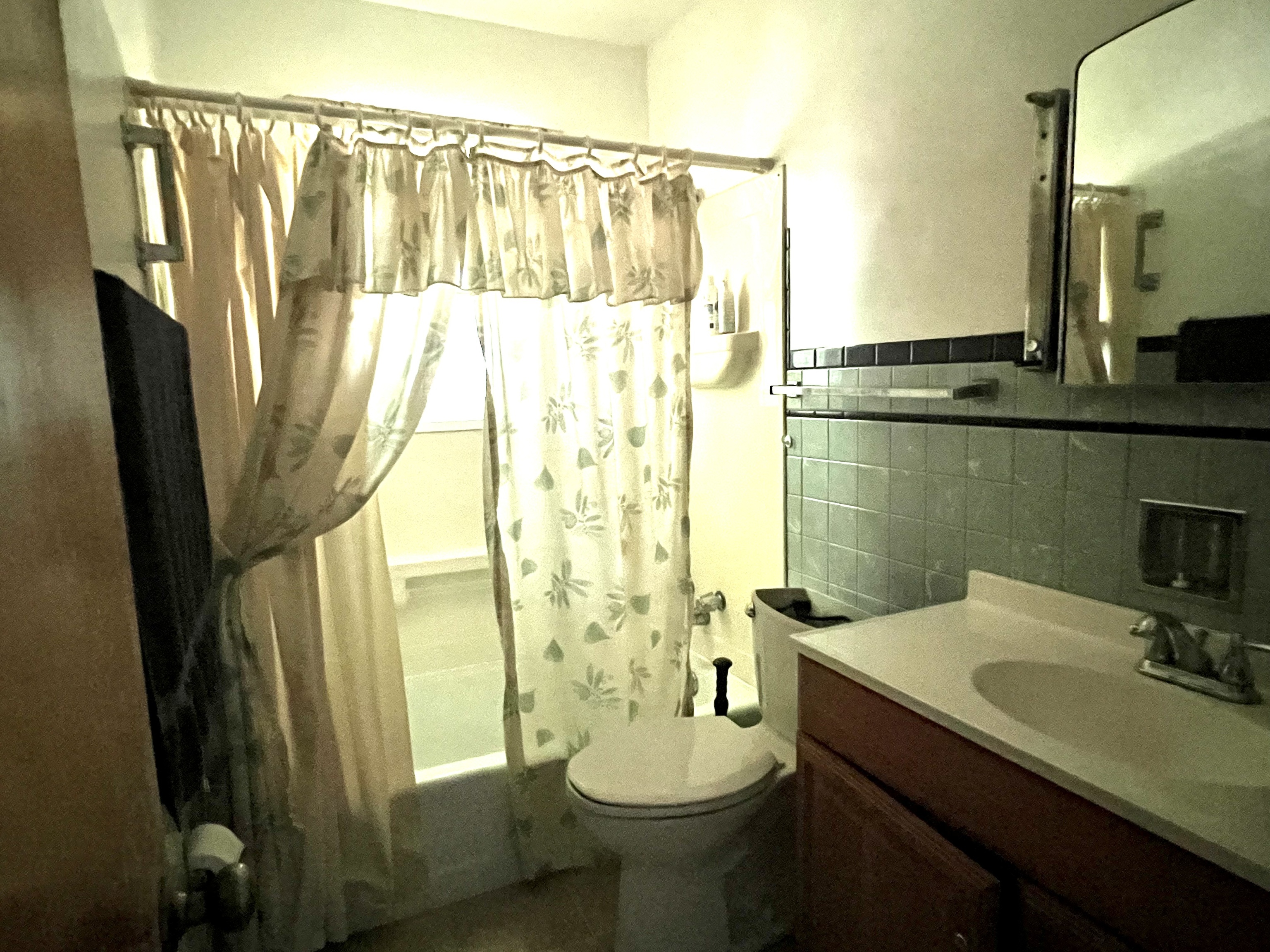 508 Howard Road Greenwood, IN 46142 - Photo 9 of 23 Gallery Image 9