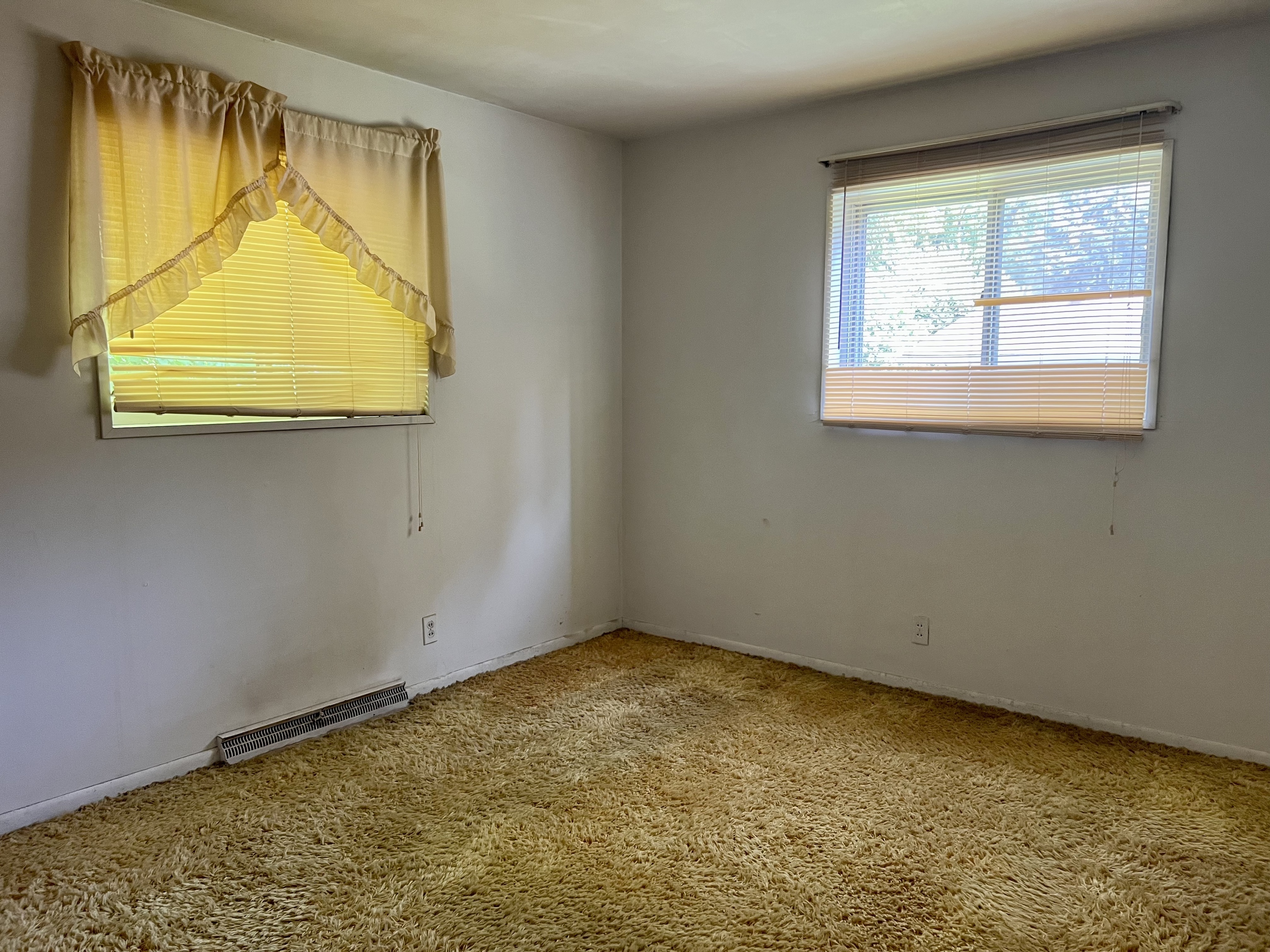 508 Howard Road Greenwood, IN 46142 - Photo 10 of 23 Gallery Image 10