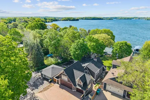 $2,995,000 | 5325 Edsall Road, Mound, MN 55364
