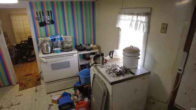 $92,500 | 4915 East White Point Drive, Monticello, IN 47960