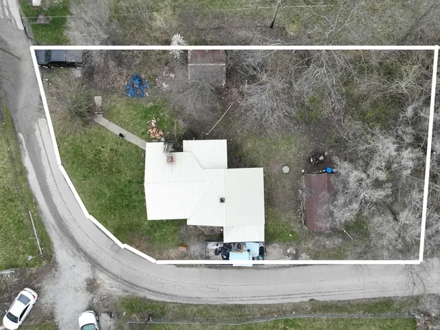 $92,500 | 4915 East White Point Drive, Monticello, IN 47960