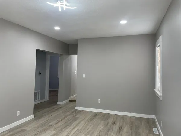 $93,900 | 530 McKeighan Avenue, Flint, MI 48507