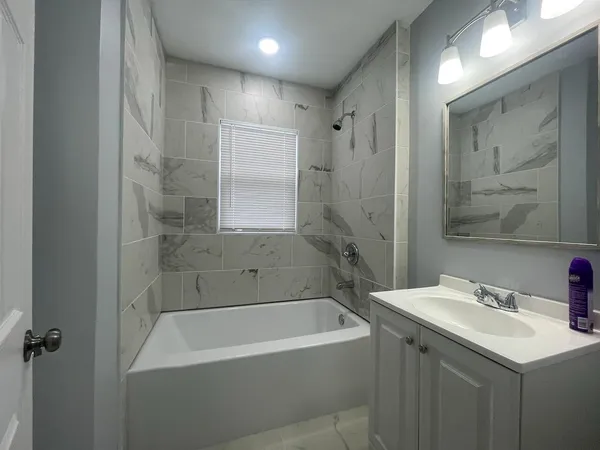 $93,900 | 530 McKeighan Avenue, Flint, MI 48507