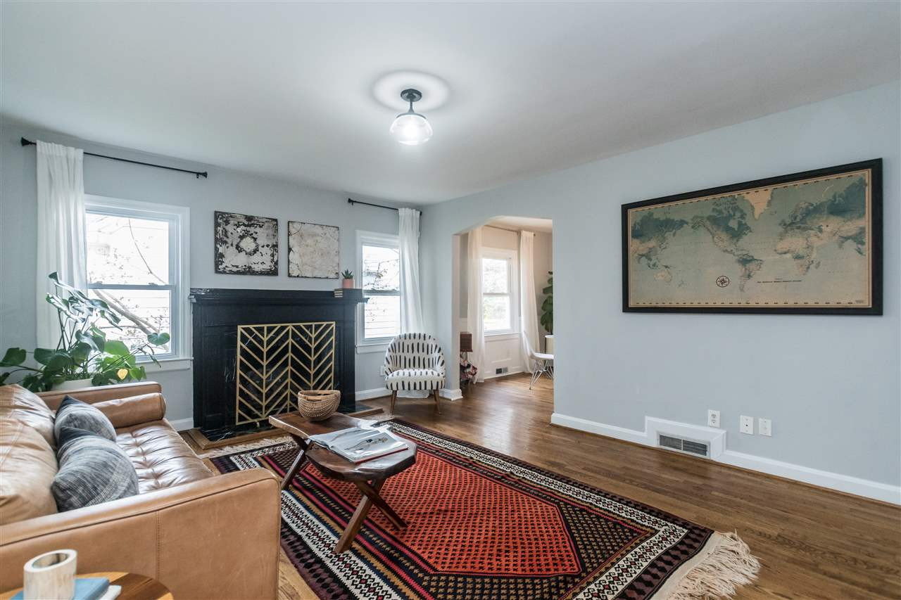 729 Kimbrough Street Raleigh, NC 27608 - Photo 3 of 24 Photo 3