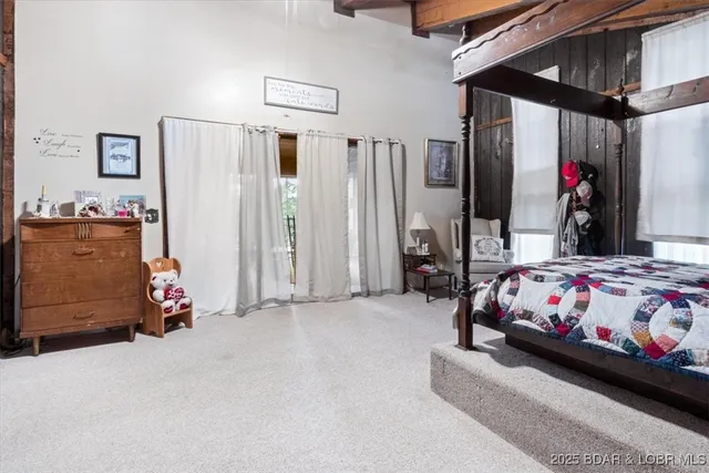 $425,000 | 21975 Highway 5, Versailles, MO 65084