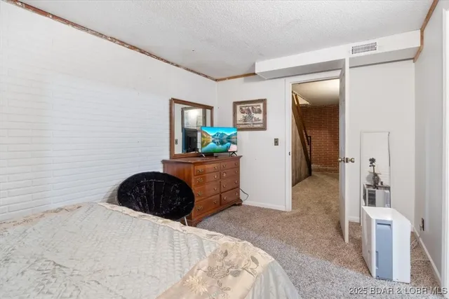 $425,000 | 21975 Highway 5, Versailles, MO 65084