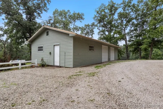 $425,000 | 21975 Highway 5, Versailles, MO 65084