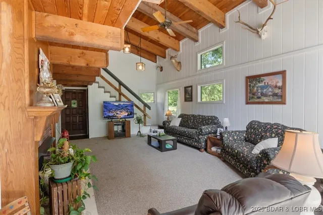 $425,000 | 21975 Highway 5, Versailles, MO 65084