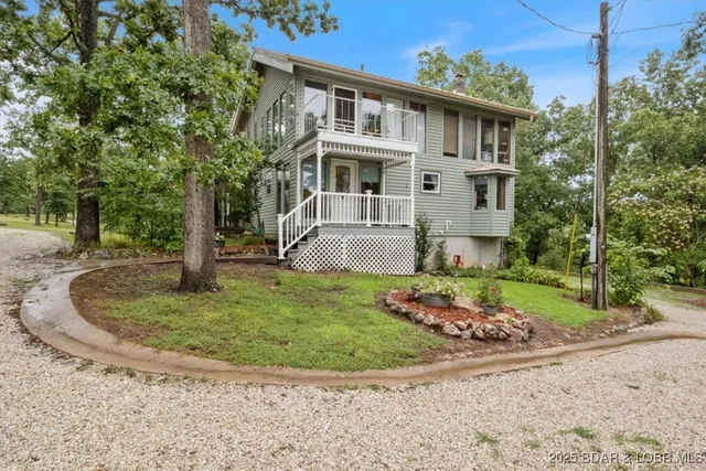 $425,000 | 21975 Highway 5, Versailles, MO 65084