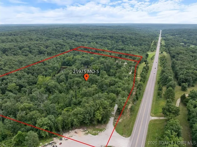 $425,000 | 21975 Highway 5, Versailles, MO 65084