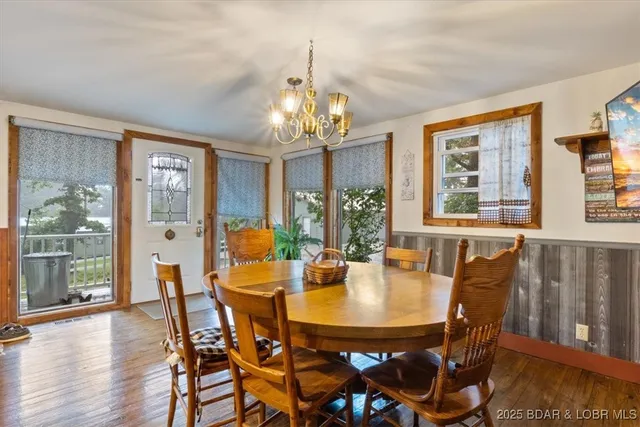 $425,000 | 21975 Highway 5, Versailles, MO 65084