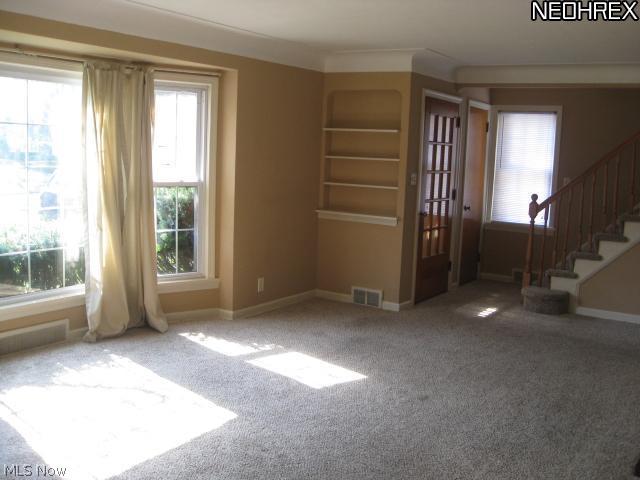 3682 Daleford Road Cleveland, OH 44120 - Photo 4 of 23