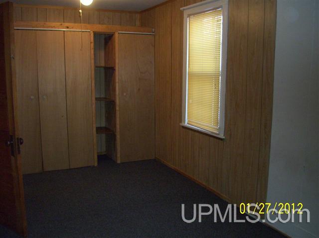 915 Cottage Street Ishpeming, MI 49849 - Photo 4 of 7