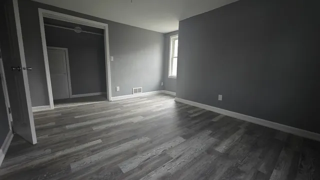 $1,800 | 2215 Welworth Avenue, Rockford, IL 61108