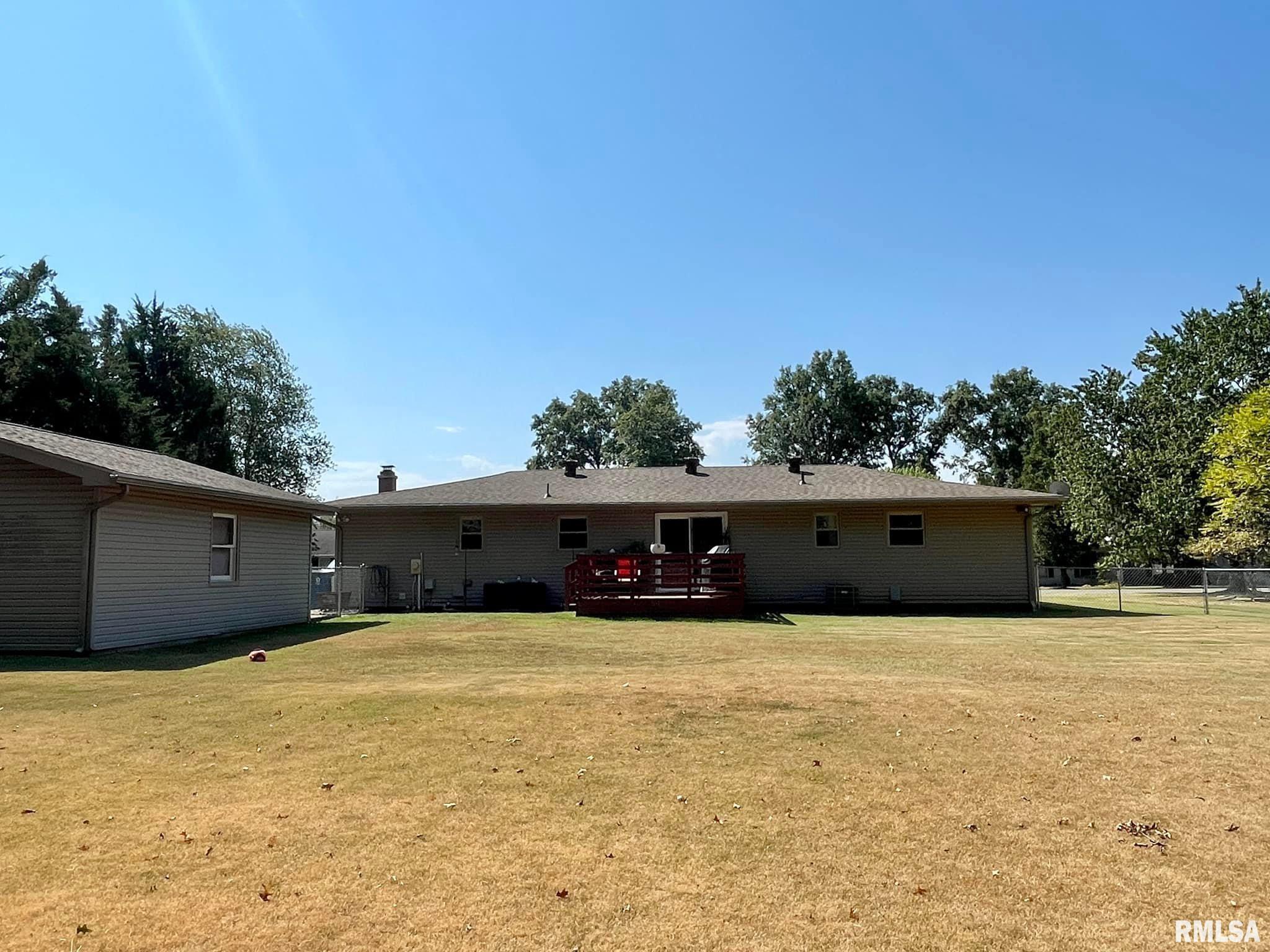306 Gateway Road Marion, IL 62959 - Photo 4 of 36 Gallery Image 4
