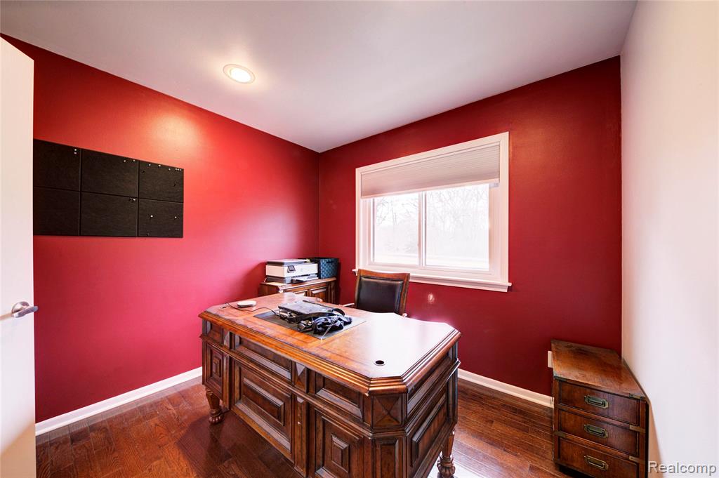 2718 Sexton Road Howell, MI 48843 - Photo 21 of 49