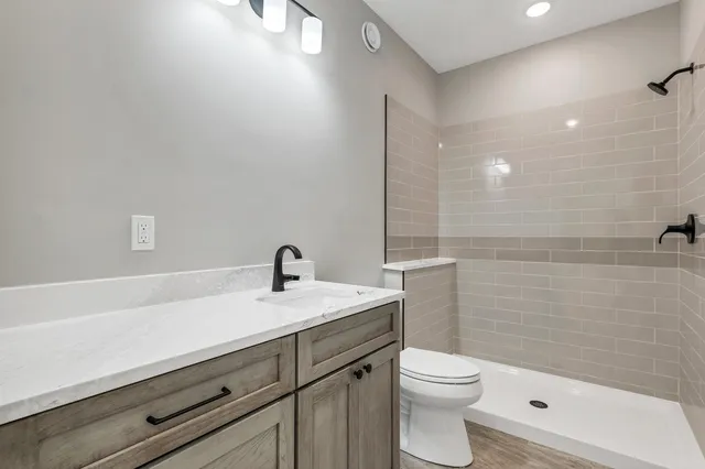 $899,000 | 18 Woodland Grv Road, Conway, NH 03813