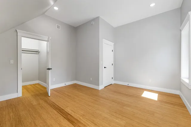 $899,000 | 18 Woodland Grv Road, Conway, NH 03813