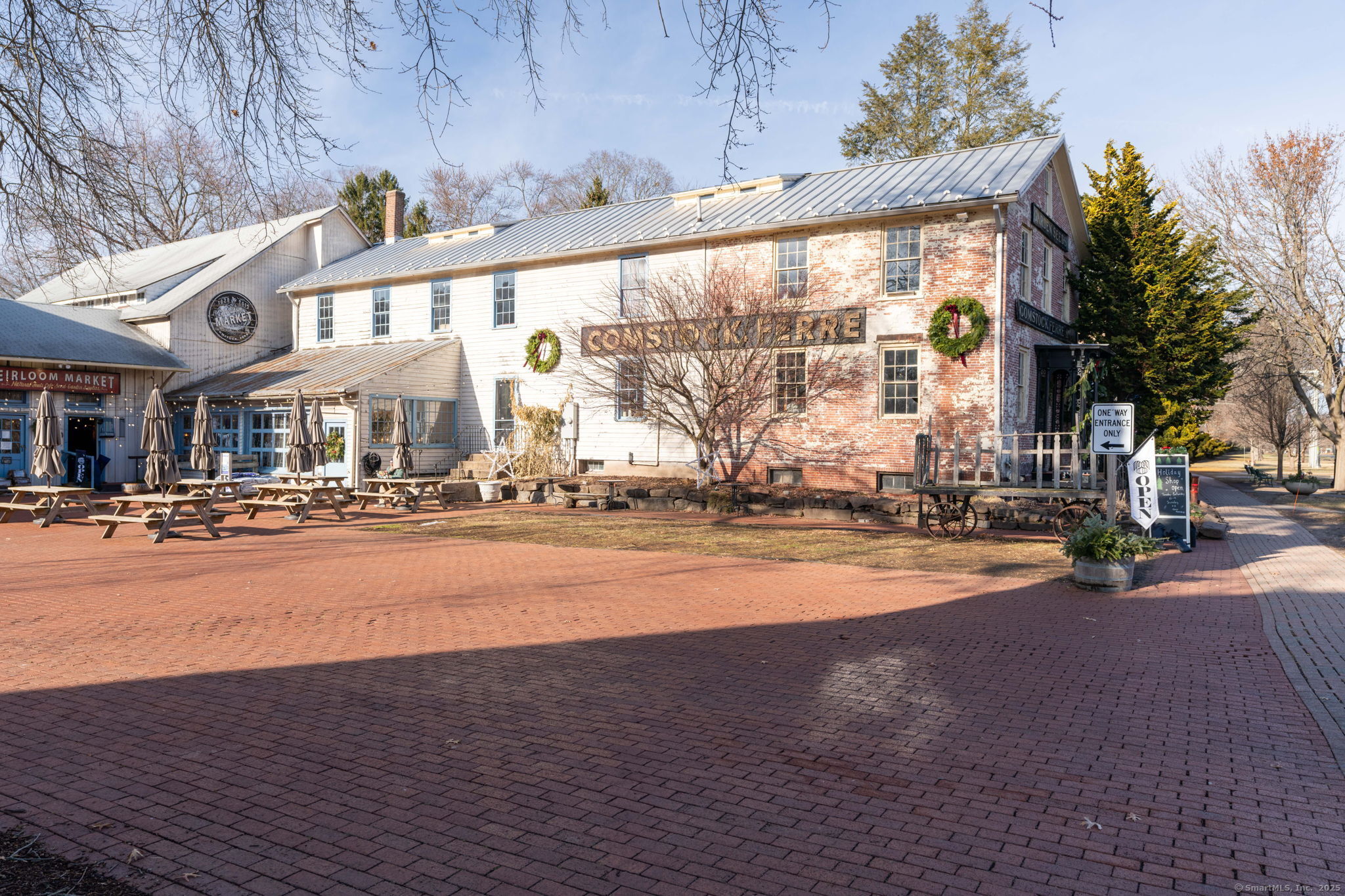 18 Hubbard Place Wethersfield, CT 06109 - Photo 16 of 21 a view of a street with a building in the background