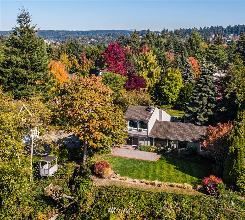 2227 Evergreen Point Road Medina, WA 98039 - Photo 12 of 27