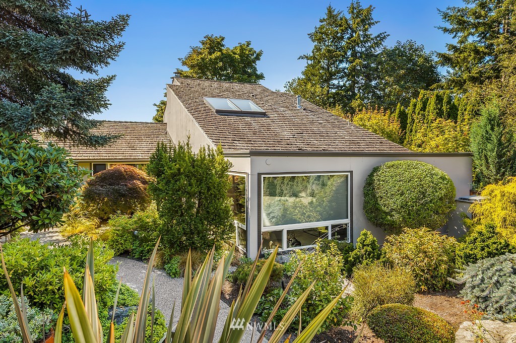 2227 Evergreen Point Road Medina, WA 98039 - Photo 17 of 27