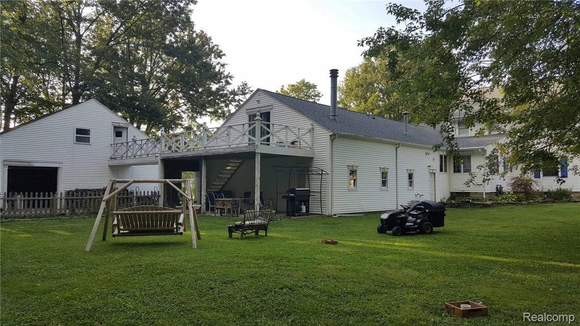 4344 Lapeer Road Burton, MI 48509 - Photo 44 of 48 21459876_10155074252642569_141255558_o.jpg