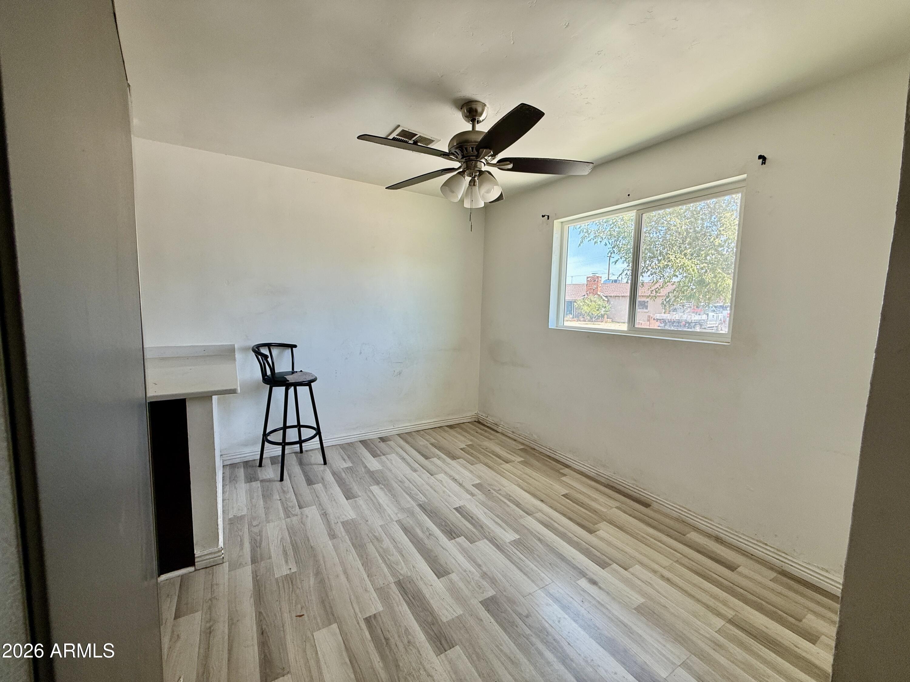 2701 West Ruth Avenue Phoenix, AZ 85051 - Photo 15 of 23 IMG_0498