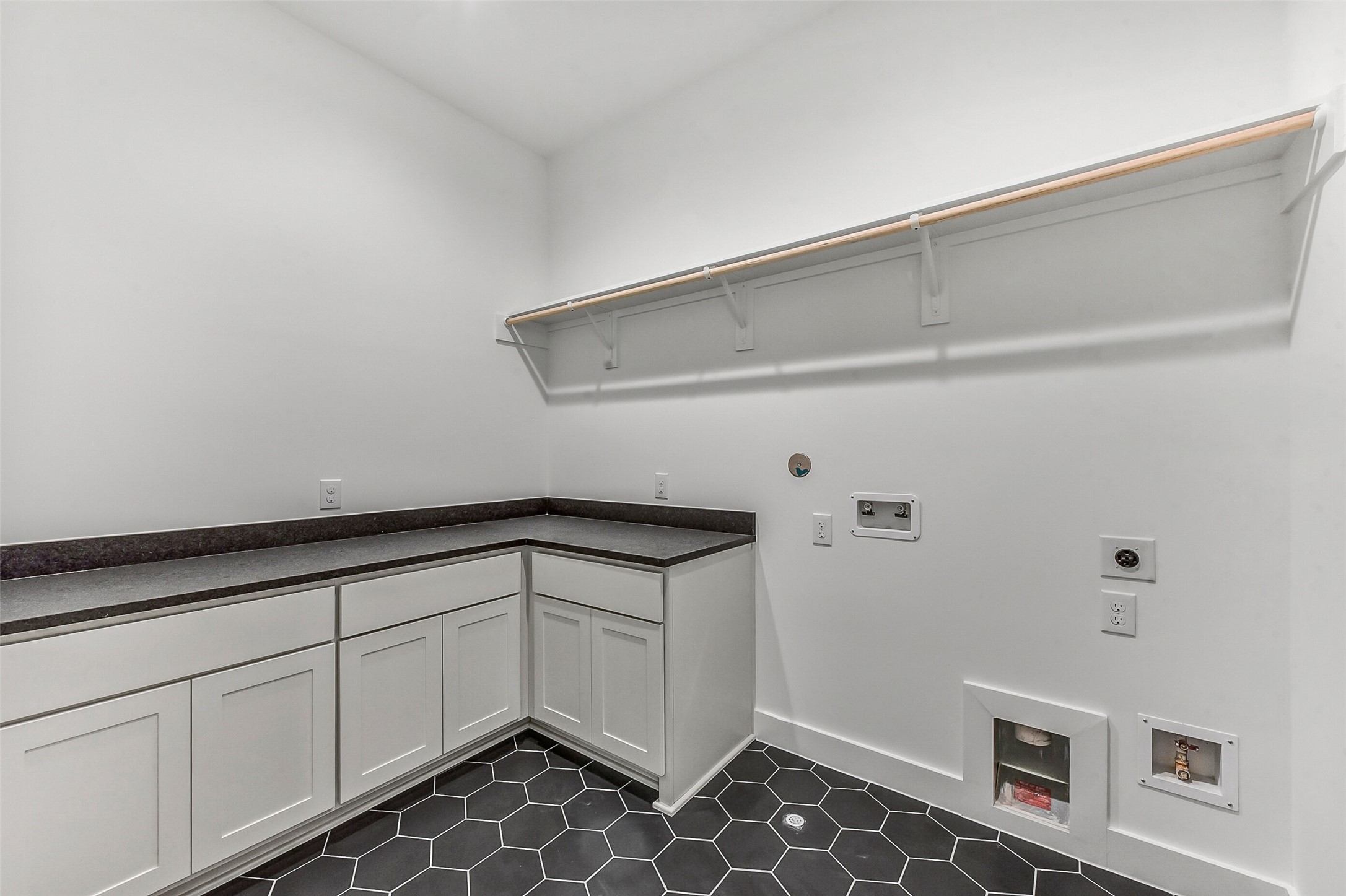 1902 Nantucket Drive Houston, TX 77057 - Photo 27 of 50