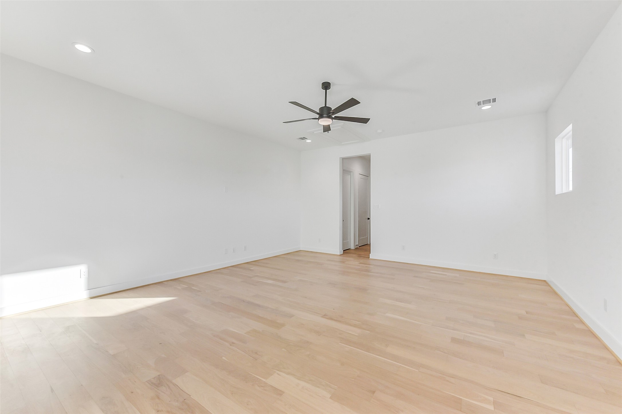 1902 Nantucket Drive Houston, TX 77057 - Photo 30 of 50 wooden floor in an empty room