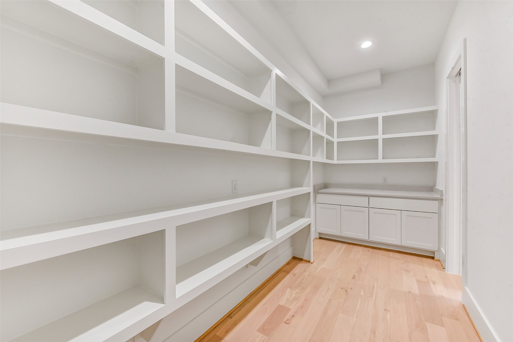 1902 Nantucket Drive Houston, TX 77057 - Photo 46 of 50 a view of an empty walk in closet