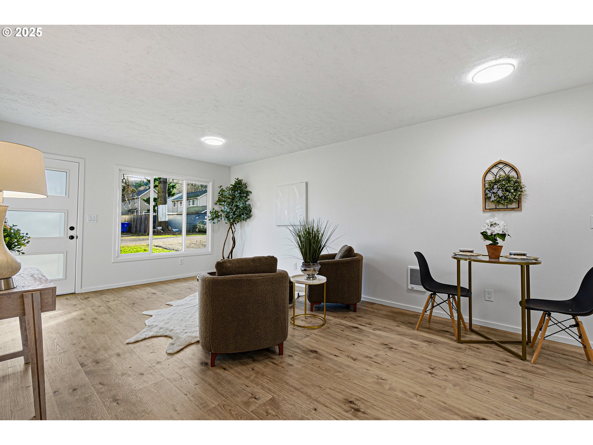 8531 Southeast 88th Avenue Portland, OR 97266 - Photo 6 of 25