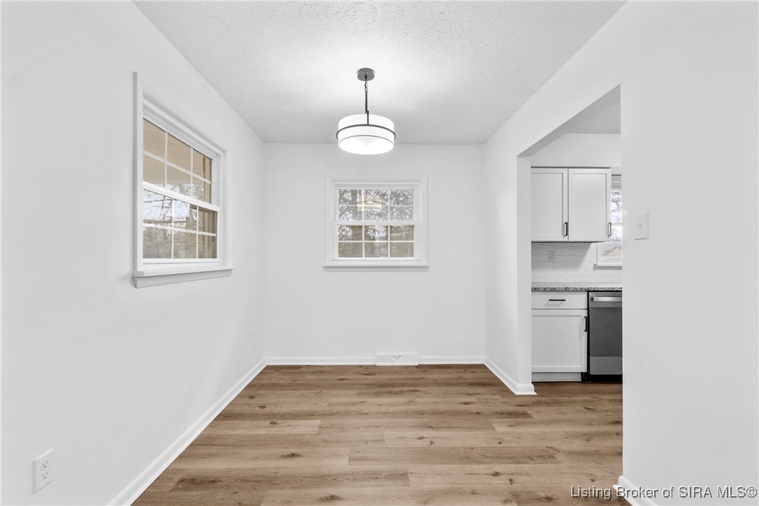 3136 Middle Road Jeffersonville, IN 47130 - Photo 12 of 40