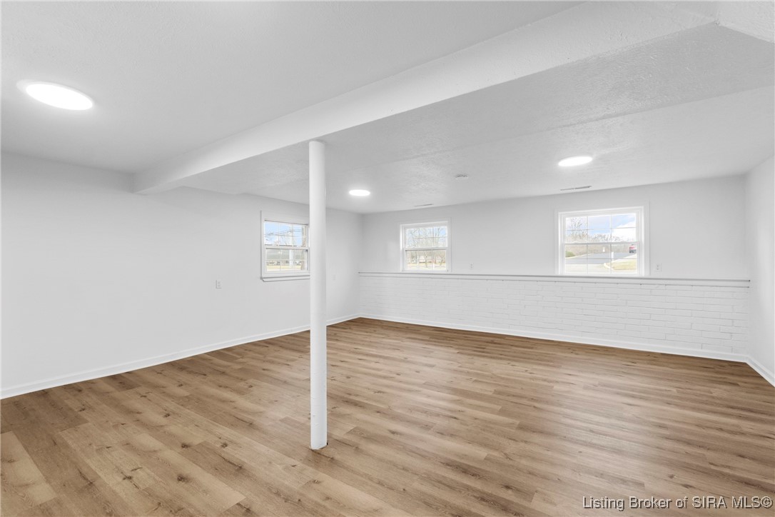 3136 Middle Road Jeffersonville, IN 47130 - Photo 19 of 40