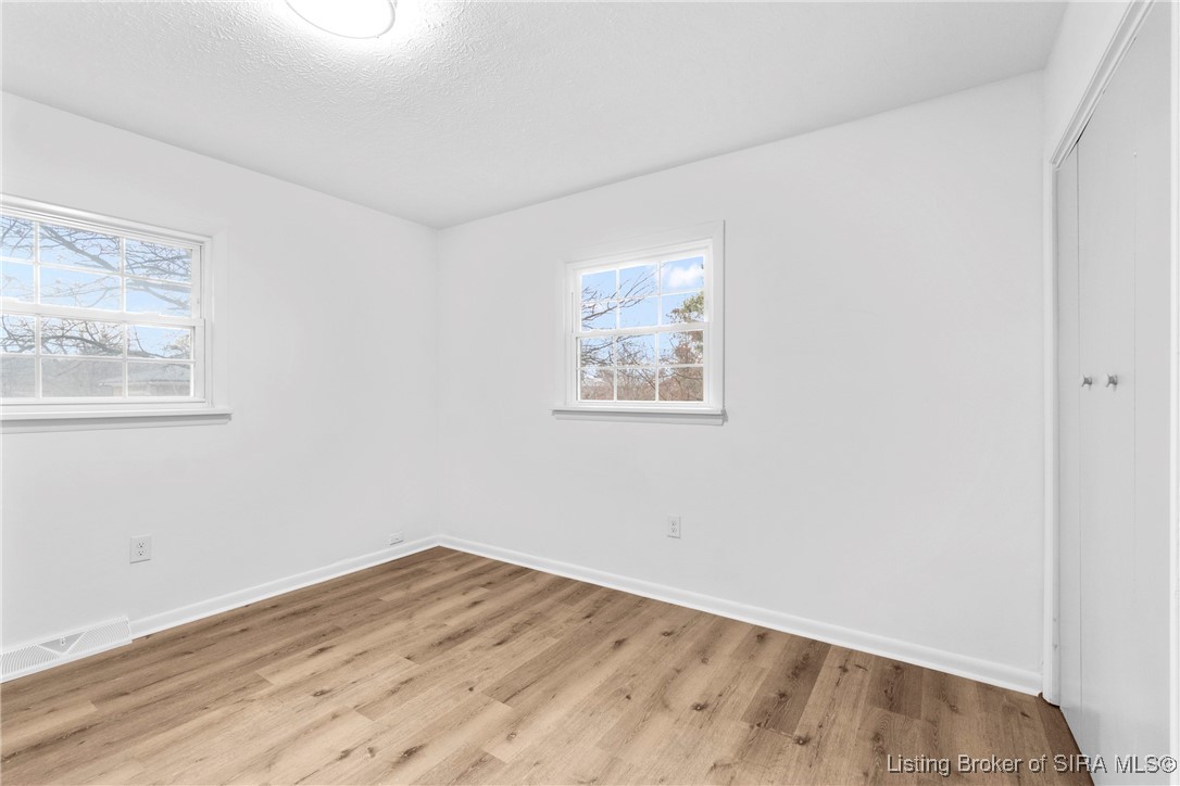 3136 Middle Road Jeffersonville, IN 47130 - Photo 27 of 40