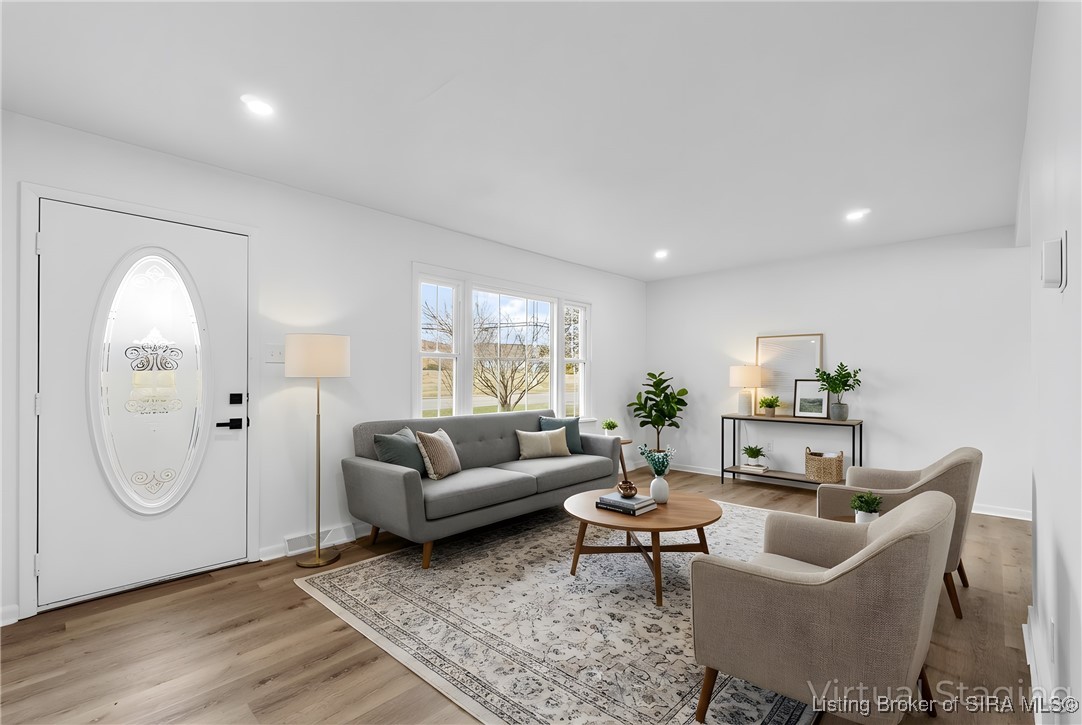 3136 Middle Road Jeffersonville, IN 47130 - Photo 6 of 40