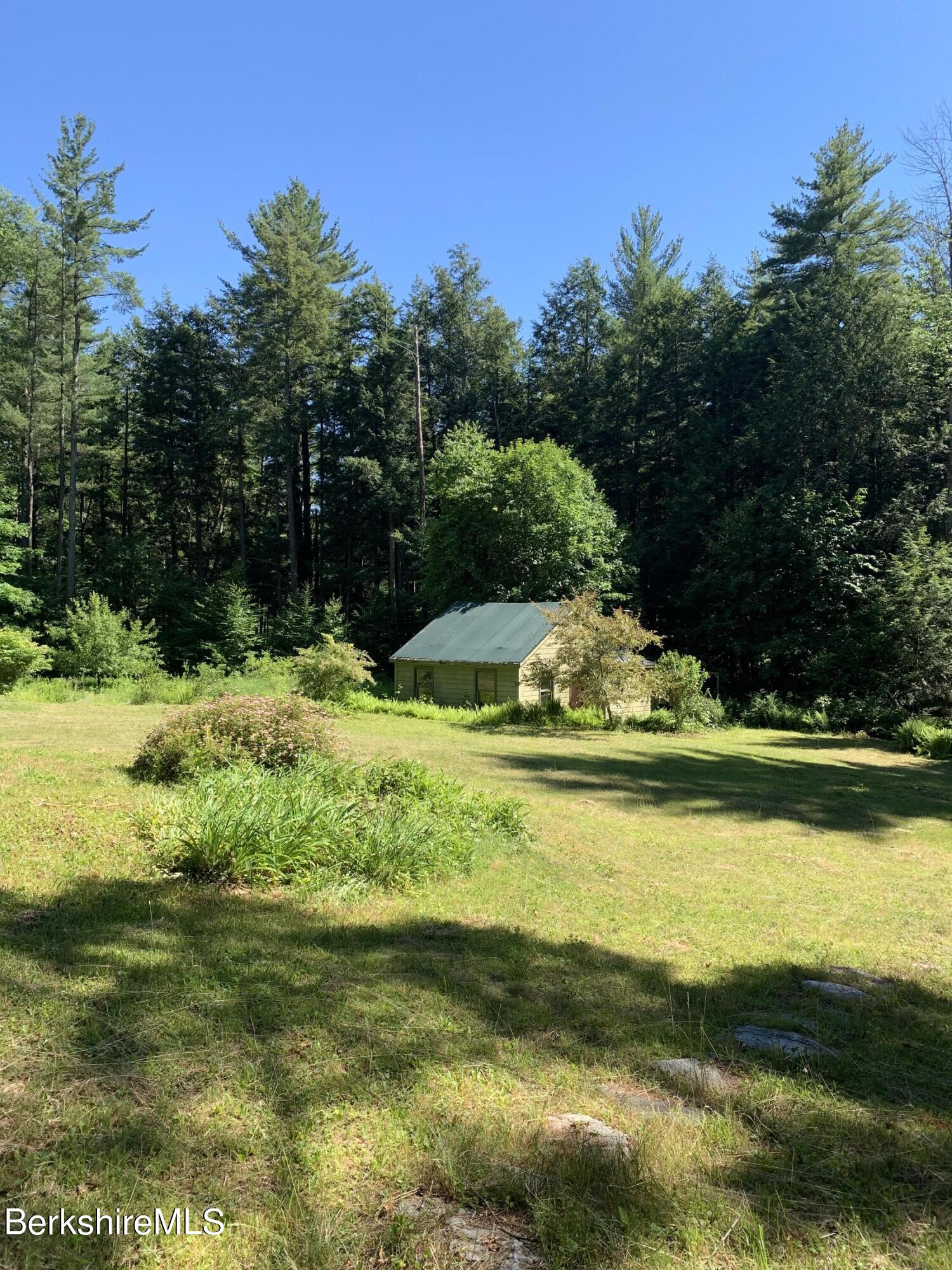 402 W Road Alford, MA 01266 - Photo 3 of 16 IMG-4435