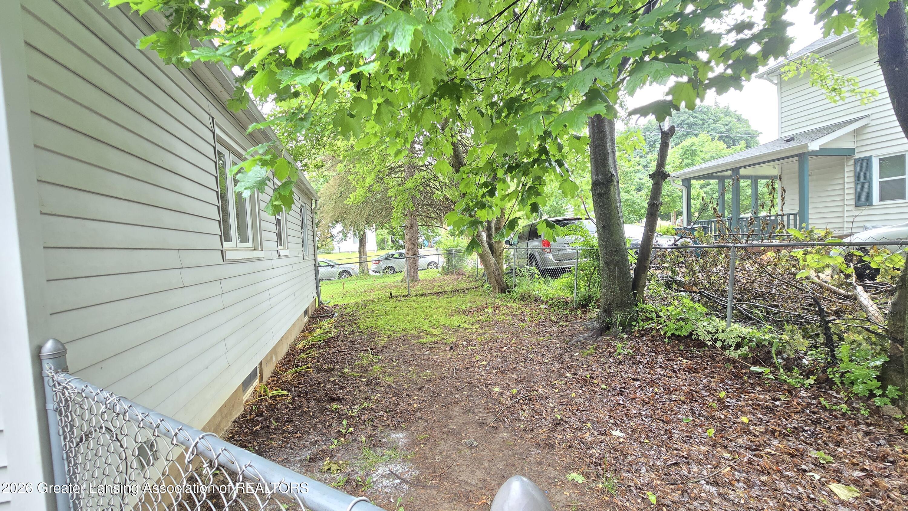 1220 Whyte Street Lansing, MI 48906 - Photo 18 of 22 20260609_095825