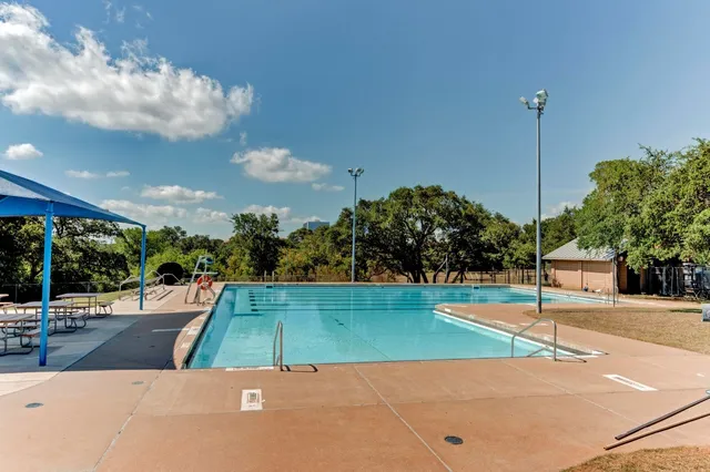 a view of a city street with a apartment