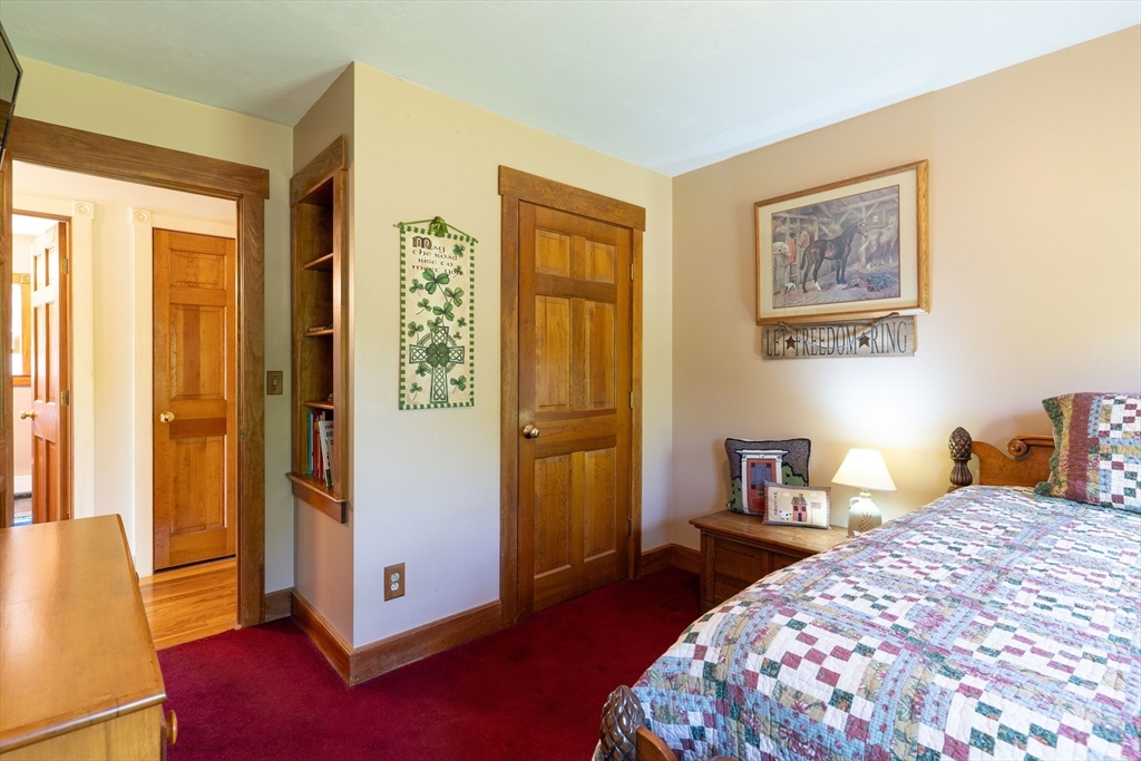 147 Oakham Road North Brookfield, MA 01535 - Photo 36 of 41