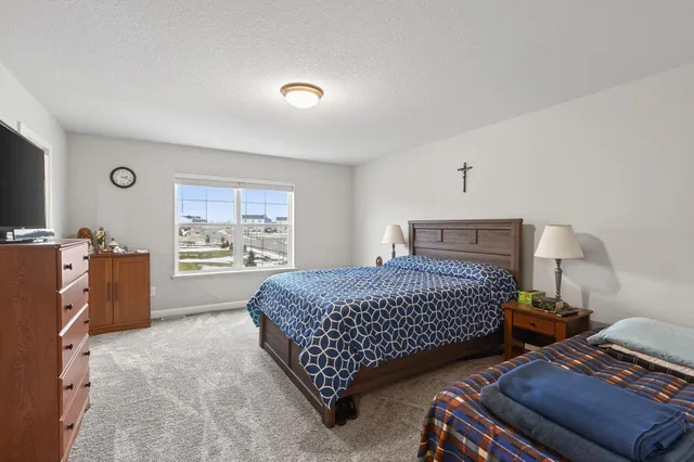 $370,000 | 1935 Prospect Lane, Carver, MN 55315