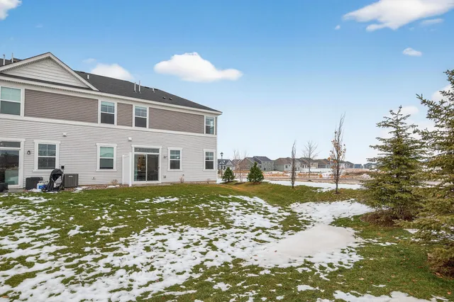 $370,000 | 1935 Prospect Lane, Carver, MN 55315