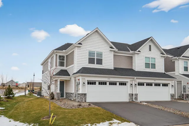 $370,000 | 1935 Prospect Lane, Carver, MN 55315